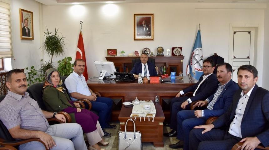 Eğitim Bir- Sen&rsquo;den İl M&uuml;d&uuml;r&uuml; &Ccedil;elik&rsquo;e ziyaret