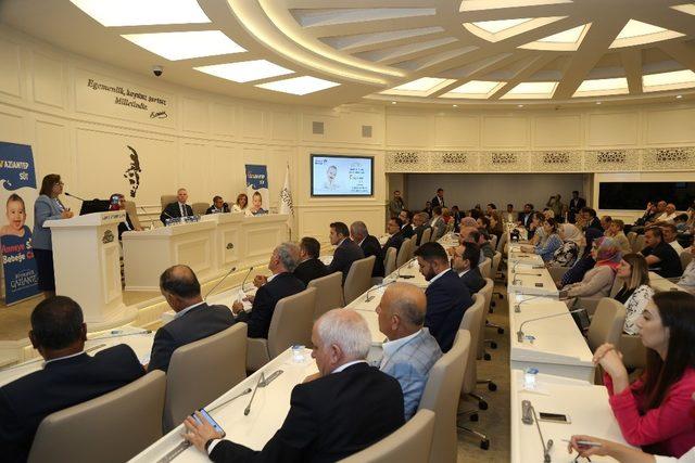 Gaziantep&rsquo;te anne adaylarına ayda 8 litre s&uuml;t dağıtılacak 2