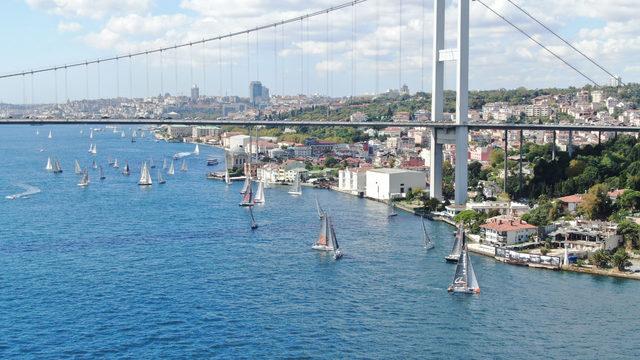 Boğaz'da yelkenli şöleni... Boğaz'ın güzelliğine güzellik kattılar