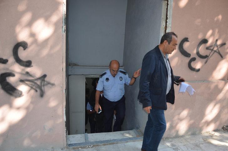 Depremin ardından Avcılar'da 3 bloktan oluşan bina için tahliye kararı G1