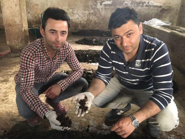 200 bin solucanla 3 ton gübre üretiyor G4