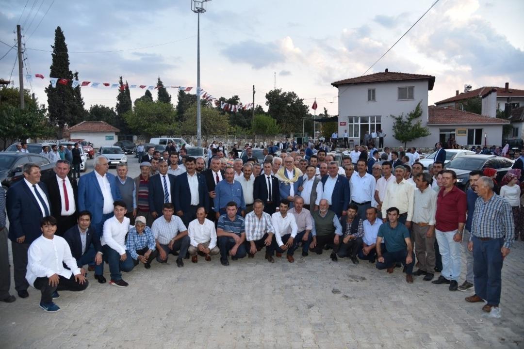 Başkan Erg&uuml;n Akhisarlı muhtarlarla G&ouml;cek&rsquo;te buluştu