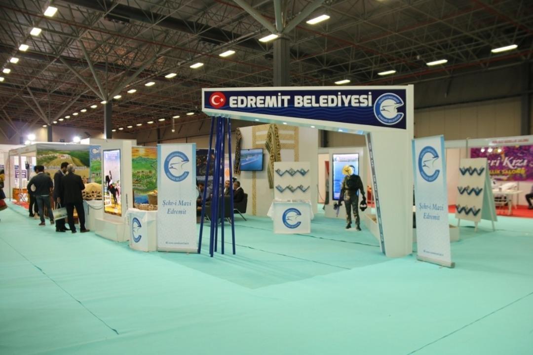 Edremit belediyesi standı ilgi odağı oldu