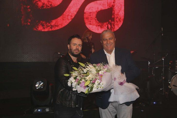 Üniversiteli gençler Emre Aydın ile coştu G4