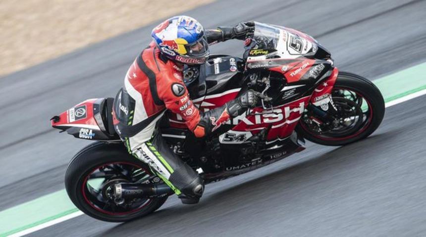 Fransa'daki ilk yarışta zafer Toprak Razgatlıoğlu'nun