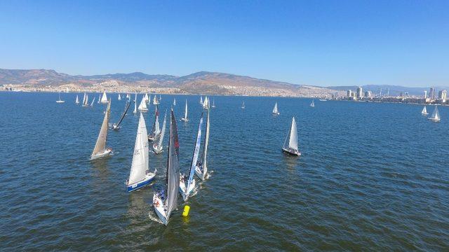 3. İzmir Körfez Festivali yelken yarışlarıyla başladı