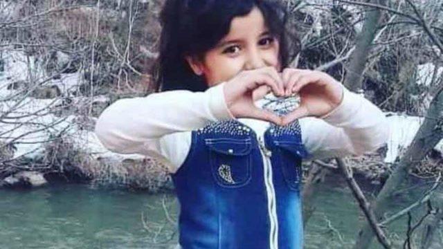 Servis kazasında ölen 3 kardeş, yan yana toprağa verildi (2)