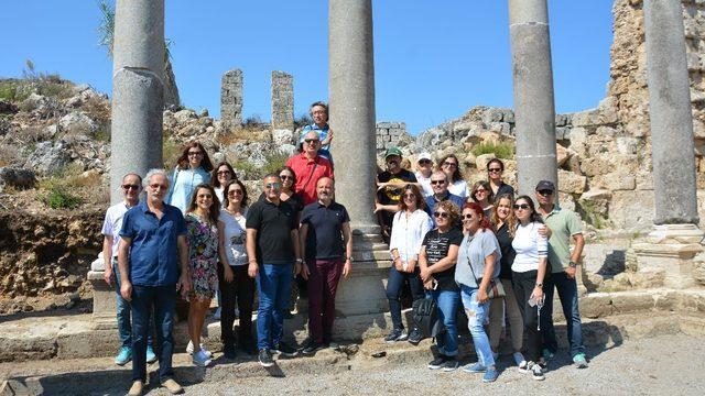 Perge Antik Kenti’nde 52 sütun orijinal yerlerine dikildi