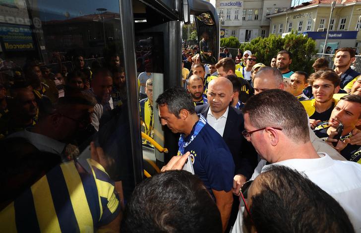 F.Bahçe taraftarları G.Saray forması yaktı G4