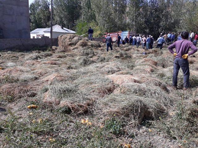 Yüksekova’da yangın; bin 500 bağ ot yandı