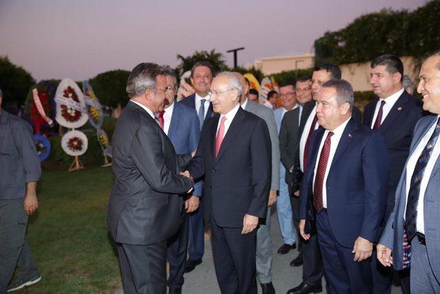 Kılıçdaroğlu nikah şahidi oldu