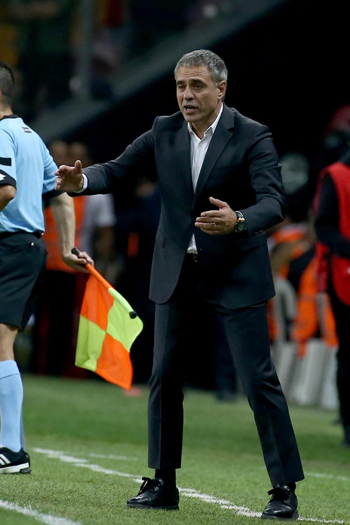 Ersun Yanal: Galatasaray'a karşı tavır ortaya koyduk
