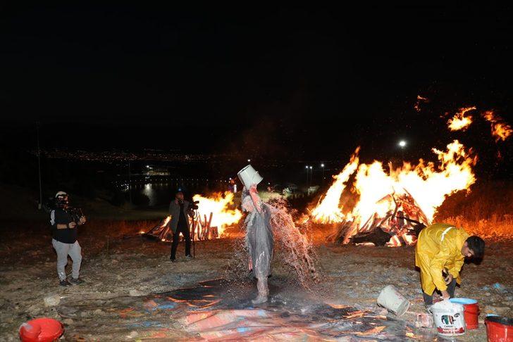 Dekan ateş yakıp başından aşağı boya döktü! Bakın sebebi neymiş! G3