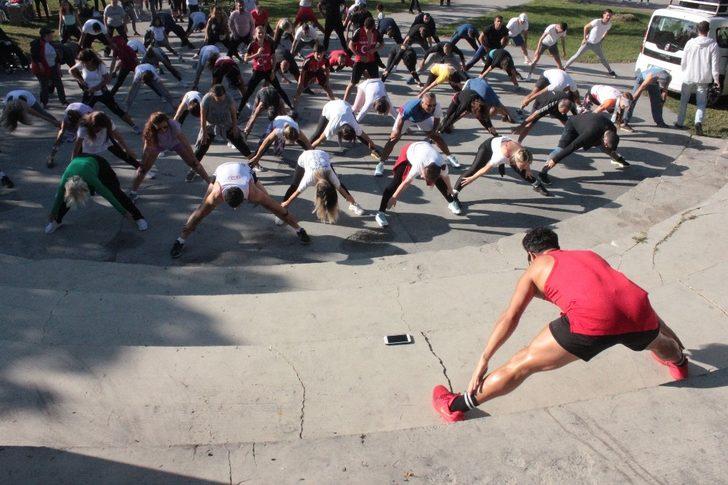 Kartallılar pazar sabahına tae-bo yaparak başladı G1