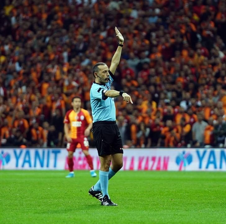 FIFA, Cüneyt Çakır'ı liste dışı bıraktı! G5