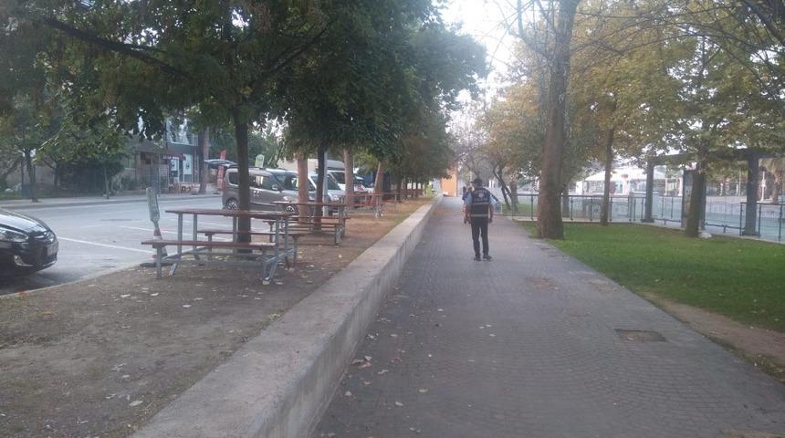 İzmit’te zabıta ekiplerinden Pazar denetimleri