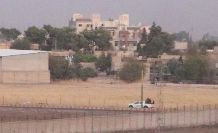 Sınır hattında YPG'li teröristlerin hareketliği böyle görüntülendi G1