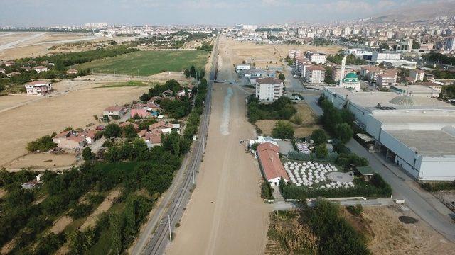 Malatya’da trafiği rahatlatacak çalışmalar yapılıyor