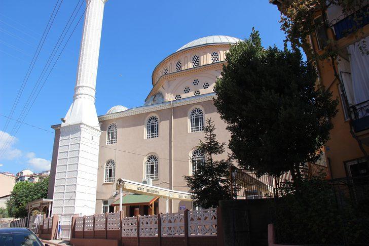 Kocaeli'de hırsızlar camideki bankı çaldı G4