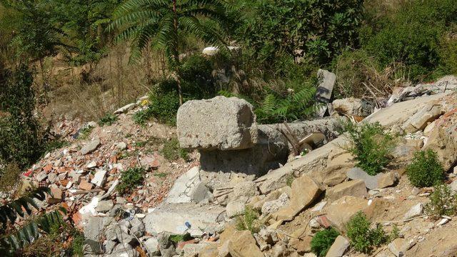 Müteahhit, kendisini mahkemeye verenlerin kiralarını ödemeyi kesti