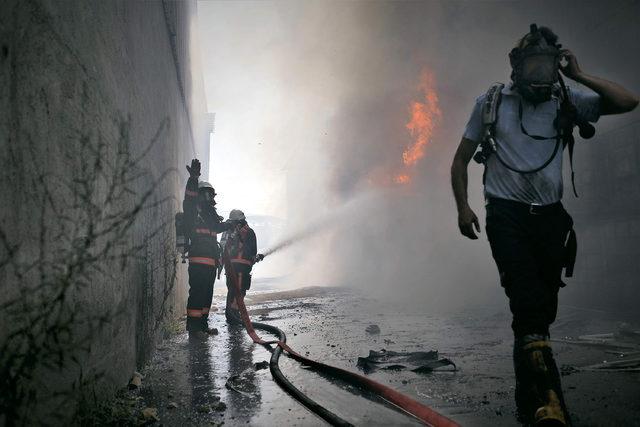 İtfaiyecilerin zorlu koşulları bu sergide