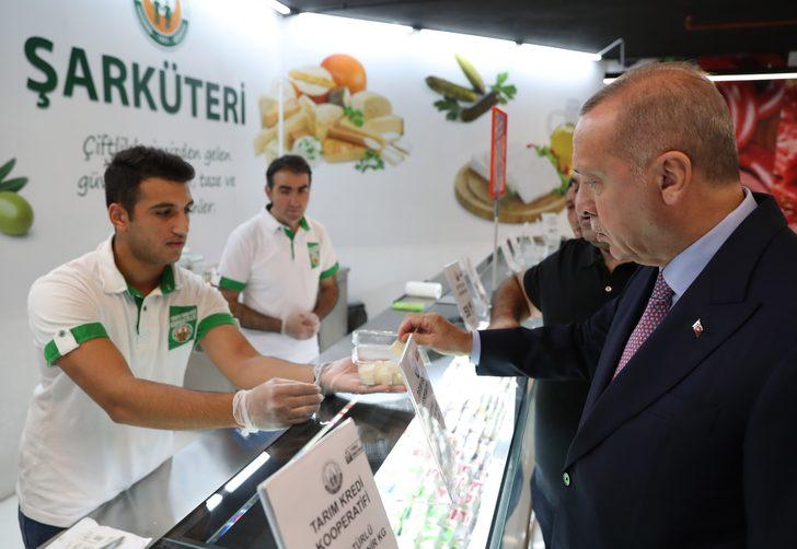 Cumhurbaşkanı Erdoğan, İstanbul'da alışveriş yaptı! İşte o fotoğraflar G3