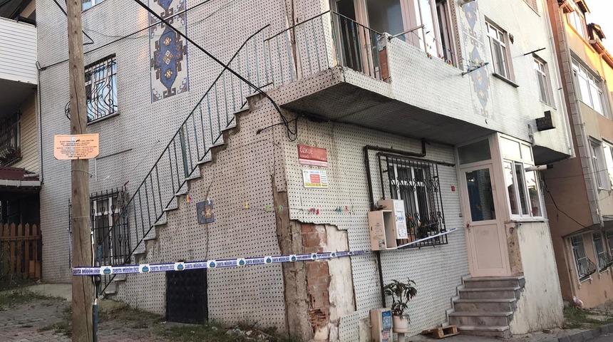 Arnavutk&ouml;y'de 15 bina ve 1 okul m&uuml;h&uuml;rlendi