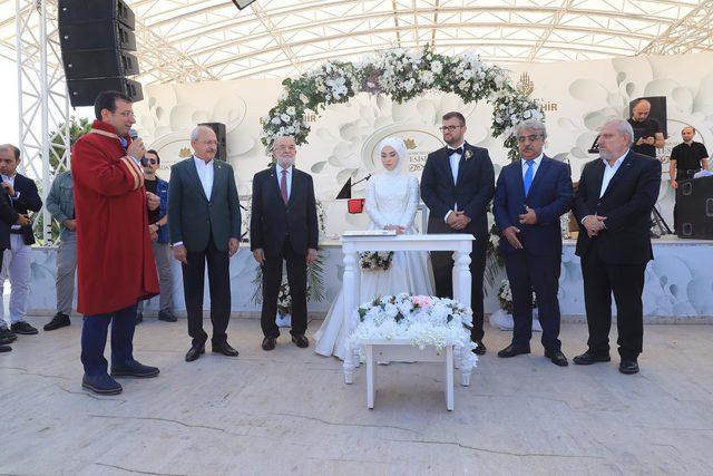 CHP Genel Başkanı Kılıçdaroğlu nikah şahidi oldu