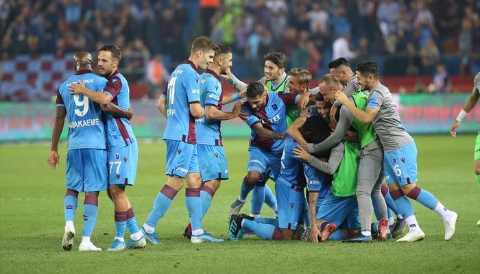 Trabzonspor 4 - 1 Beşiktaş (Süper Lig Puan Durumu)Süper Lig