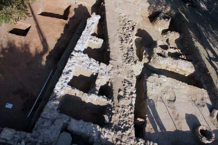 Adramytteion Antik Kenti'nde ilk tarım izleri ortaya çıktı G3