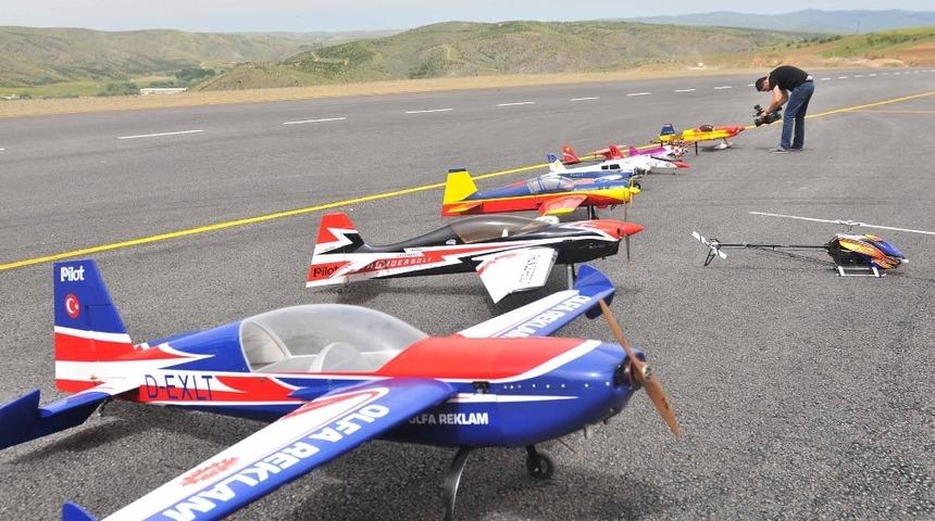 Model u&ccedil;aklar Mamak&rsquo;ta havalanacak