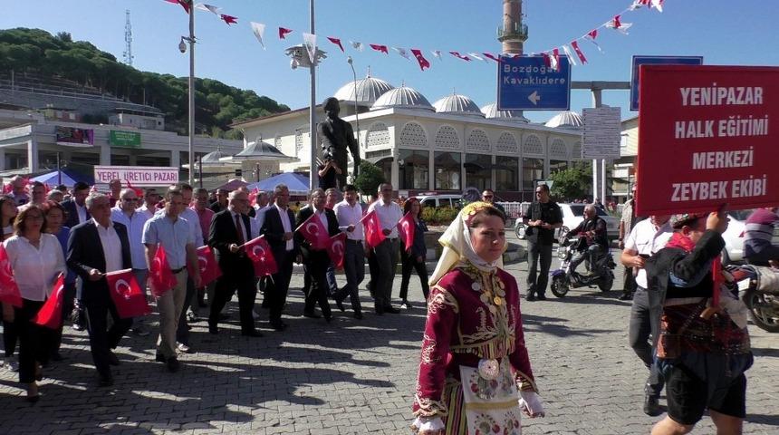 Yenipazar&rsquo;da &rsquo;Gastronomi ve Pide Şenliği&rsquo; renkli g&ouml;r&uuml;nt&uuml;lere sahne oldu