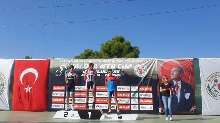 Yalova MTB CUP Dağ Bisikleti Yarışlarından 4 Altın Madalya