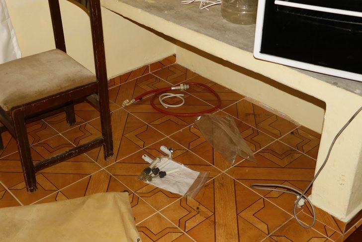 Adana'da polis servisine saldırı düzenleyen teröristlerin hücre evi görüntülendi G4