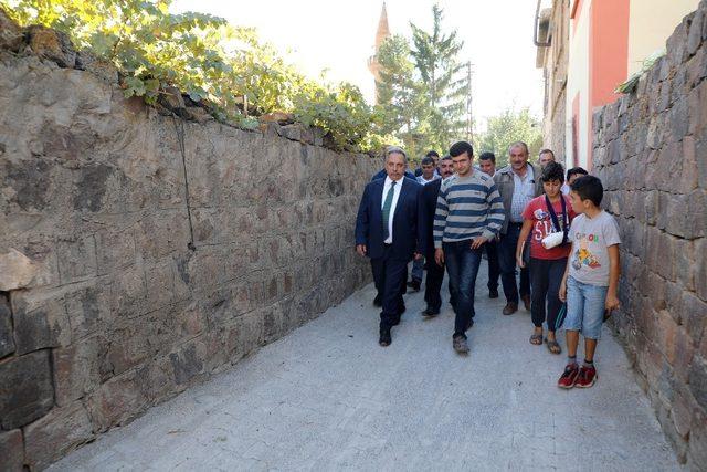 Başkan Yalçın Başakpınar’da çalışmaları inceledi