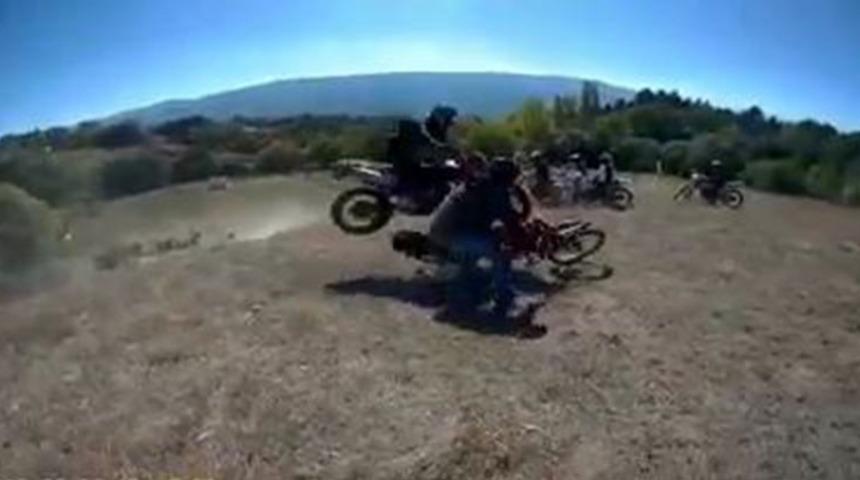 Antrenman yaparken &ouml;l&uuml;mden d&ouml;nd&uuml;ler