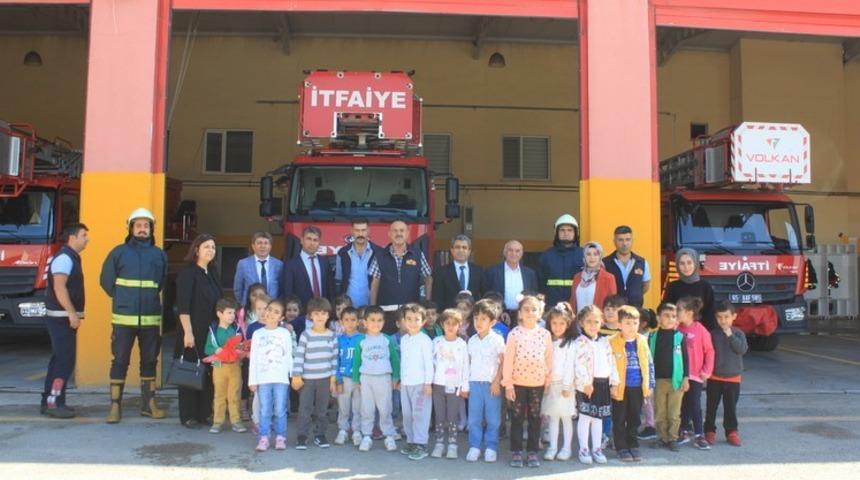 Minik &ouml;ğrencilerden itfaiyecilere ziyaret