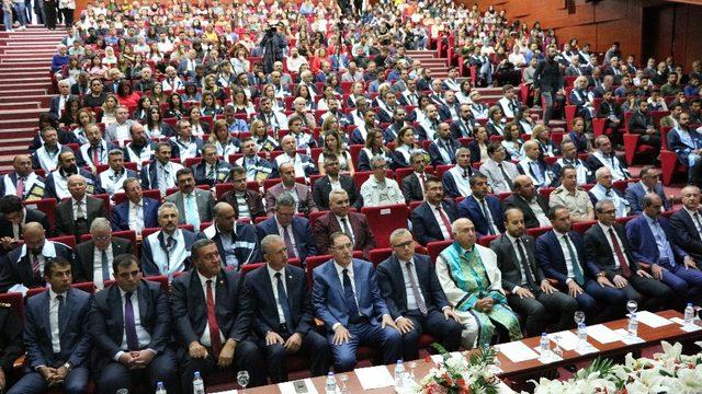 Niğde Ömer Halisdemir Üniversitesi Akademik yılı açıldı