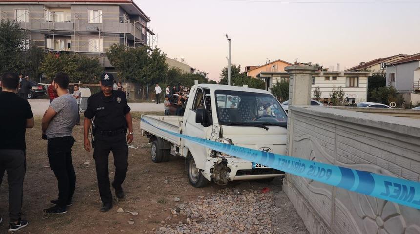 Kamyonet &ccedil;arpan minik Muhammet, toprağa verildi