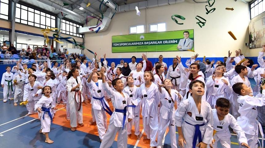 Osmangazi&rsquo;de kuşak t&ouml;renine Servet Tazeg&uuml;l imzası