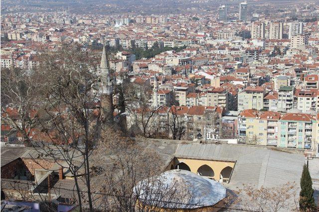 Manisa’daki riskli yapıların çoğu yıkıldı