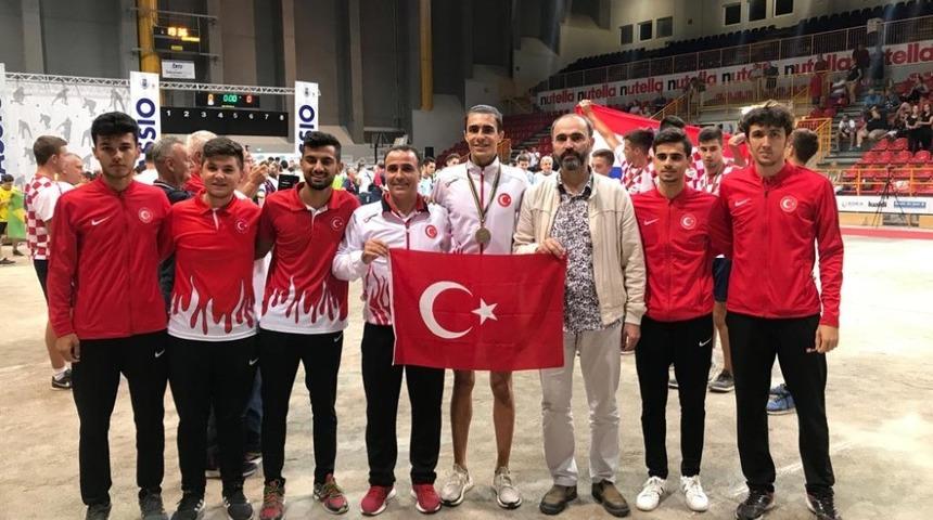 Toroslar Belediyesi Bocce Takımı sporcusu Yakın&rsquo;dan d&uuml;nya &uuml;&ccedil;&uuml;nc&uuml;l&uuml;ğ&uuml;