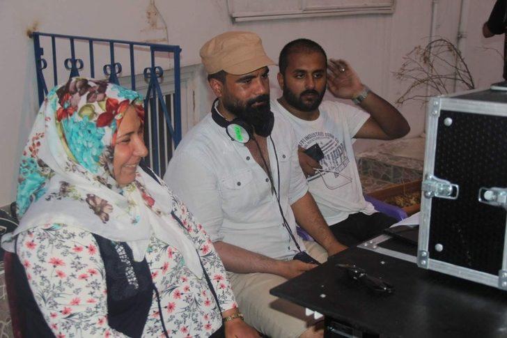 Köyde ev kadınıydı, sette sinema yapımcısı oldu G1