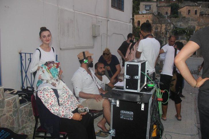 Köyde ev kadınıydı, sette sinema yapımcısı oldu G3