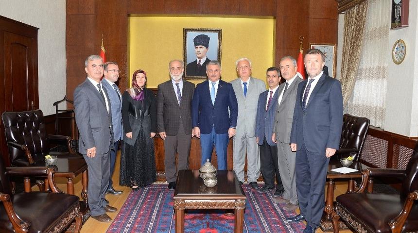 Din adamları Vali Yazıcı&rsquo;yı ziyaret etti