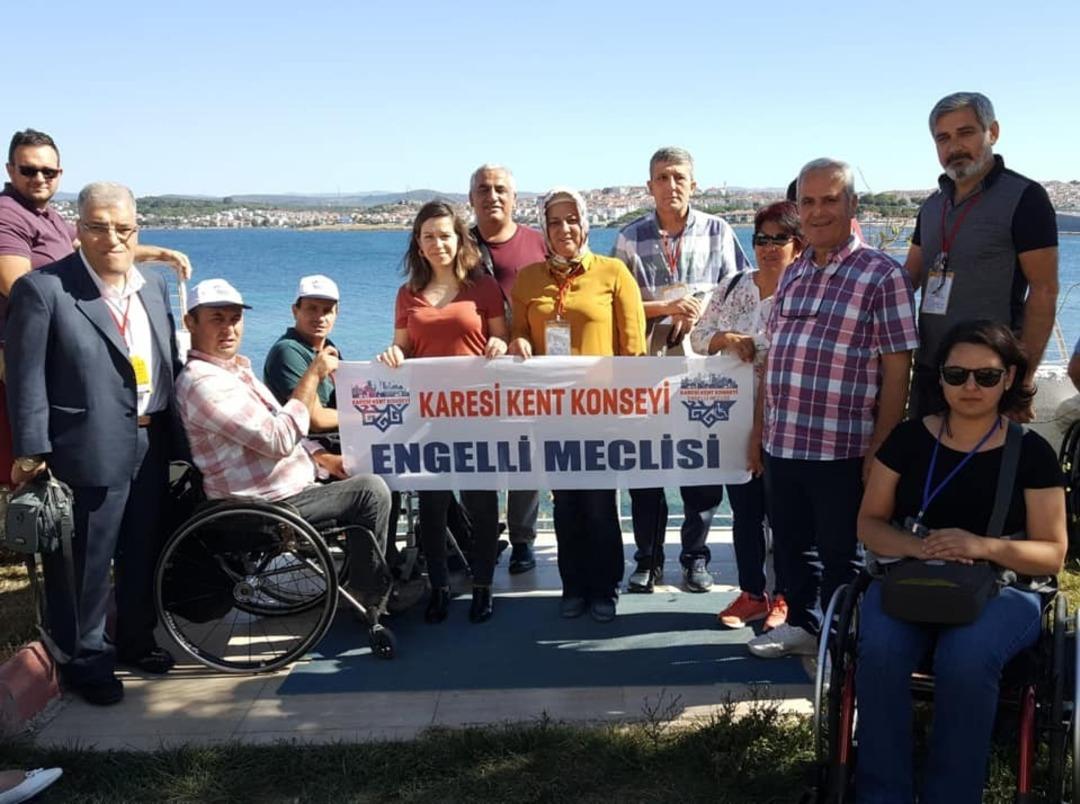 D&uuml;nya rekortmeninden Bakan Sel&ccedil;uk&rsquo;a deniz dibinde teşekk&uuml;r pankartı
