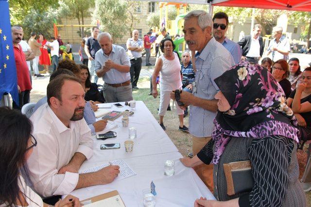 Başkan Gümrükçü, mahalle buluşmalarına devam ediyor