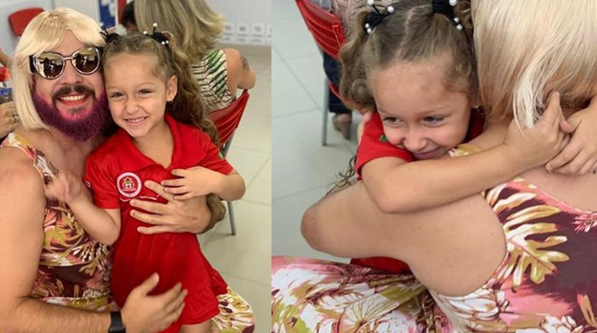 Kızının 'annem gibi giyin' isteğini kırmayan baba duygu dolu anlar yaşattı