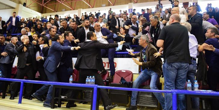 Aziz Yıldırım'dan patladı! 'Her parmak kaldıran...' G4