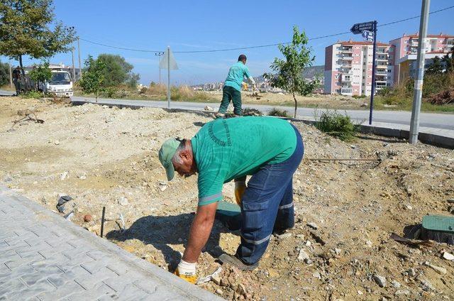 Kuşadası Belediyesi efsane futbolcu M.Yüksel Alkışlı’nın adını parka veriyor